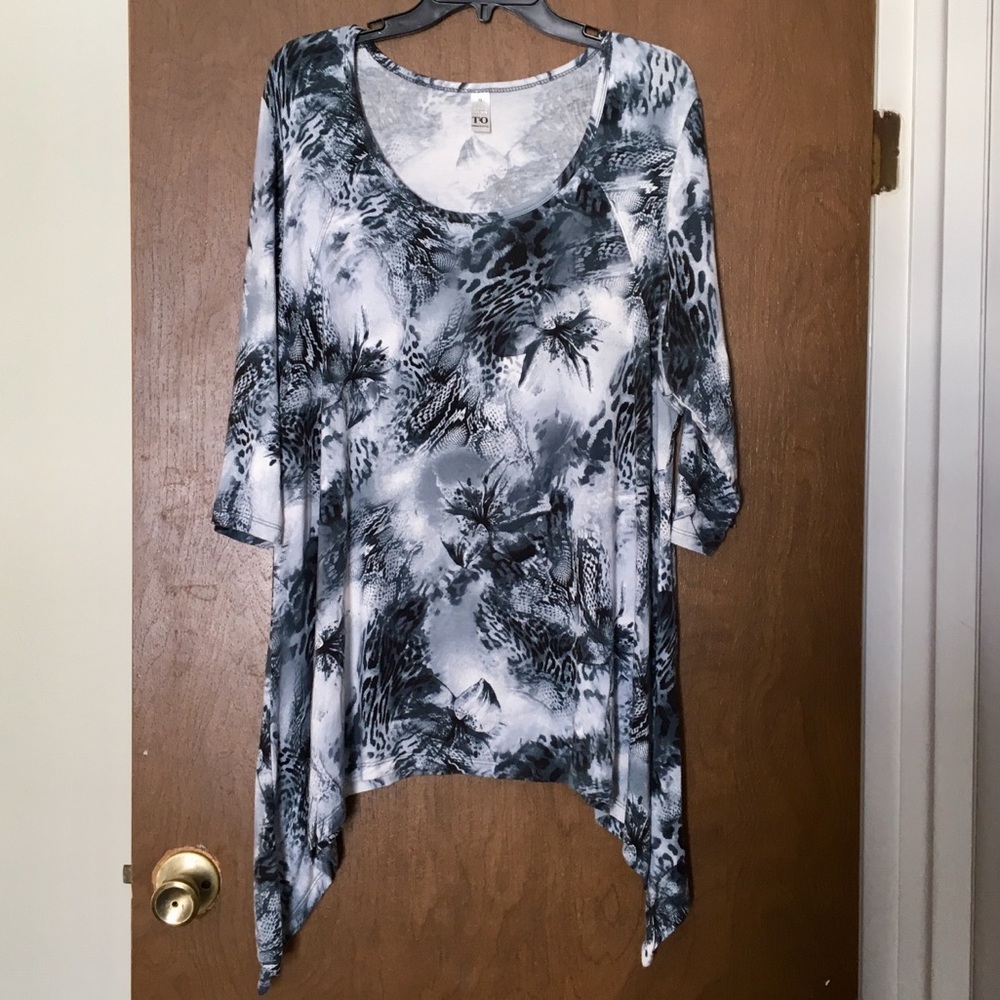 Thomas and Olivia Plus size Tunic Top